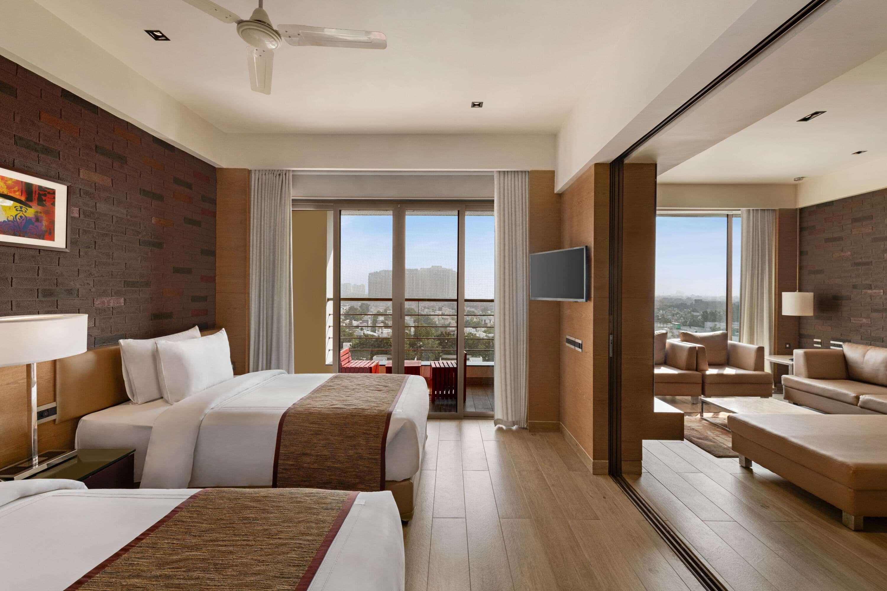 Wyndham Ahmedabad Shela Hotel Luaran gambar