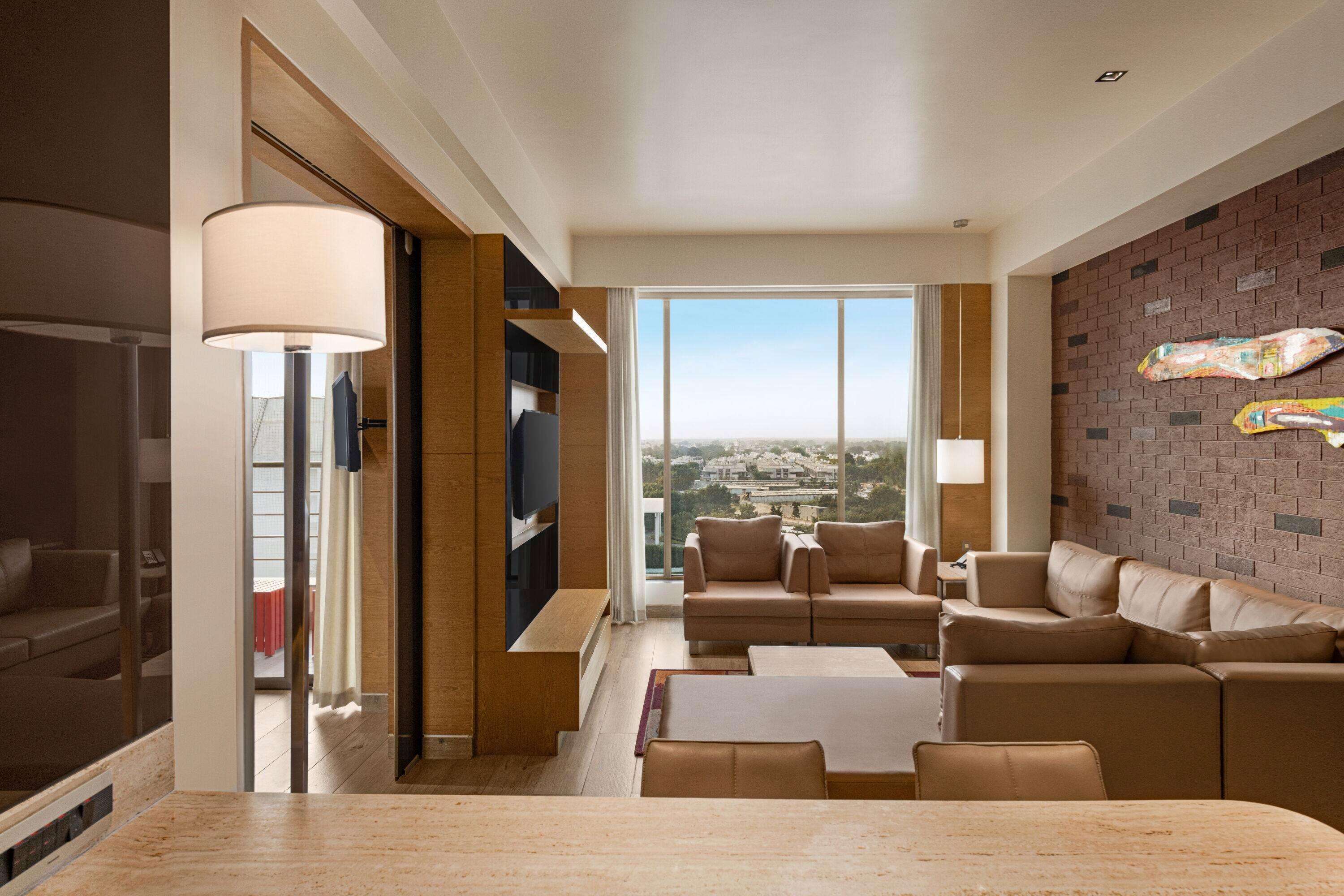 Wyndham Ahmedabad Shela Hotel Luaran gambar