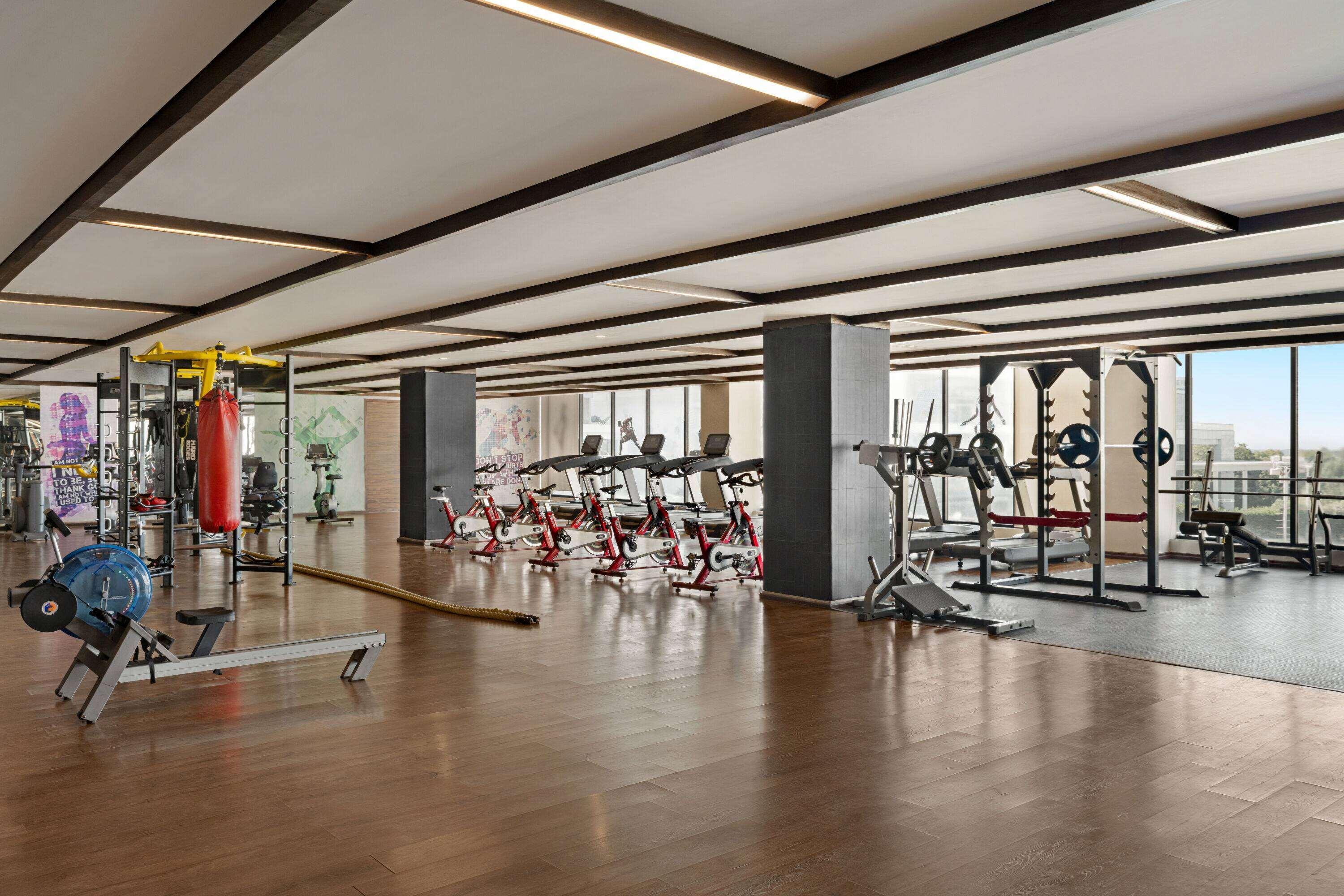 Wyndham Ahmedabad Shela Hotel Luaran gambar